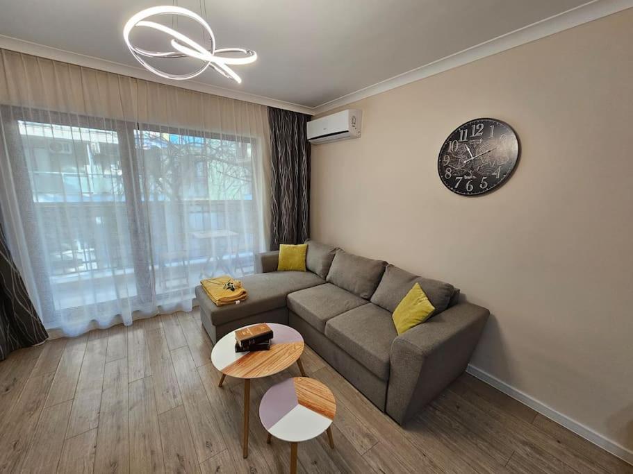 Serenity In The Heart Of Varna With Parking Ngoại thất bức ảnh
