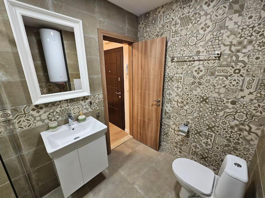 Serenity In The Heart Of Varna With Parking Ngoại thất bức ảnh